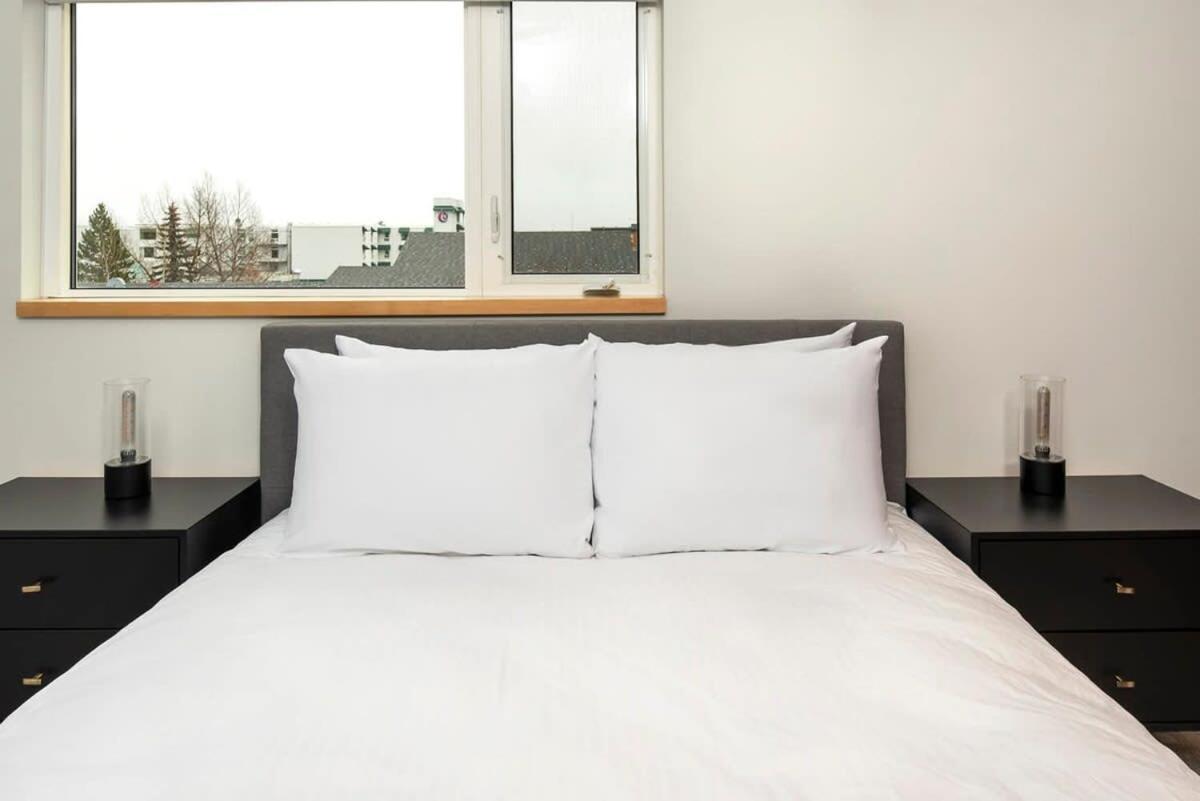 Nn - The Flame - Downtown 1-Bed 2-Bath Villa Whitehorse Exteriör bild