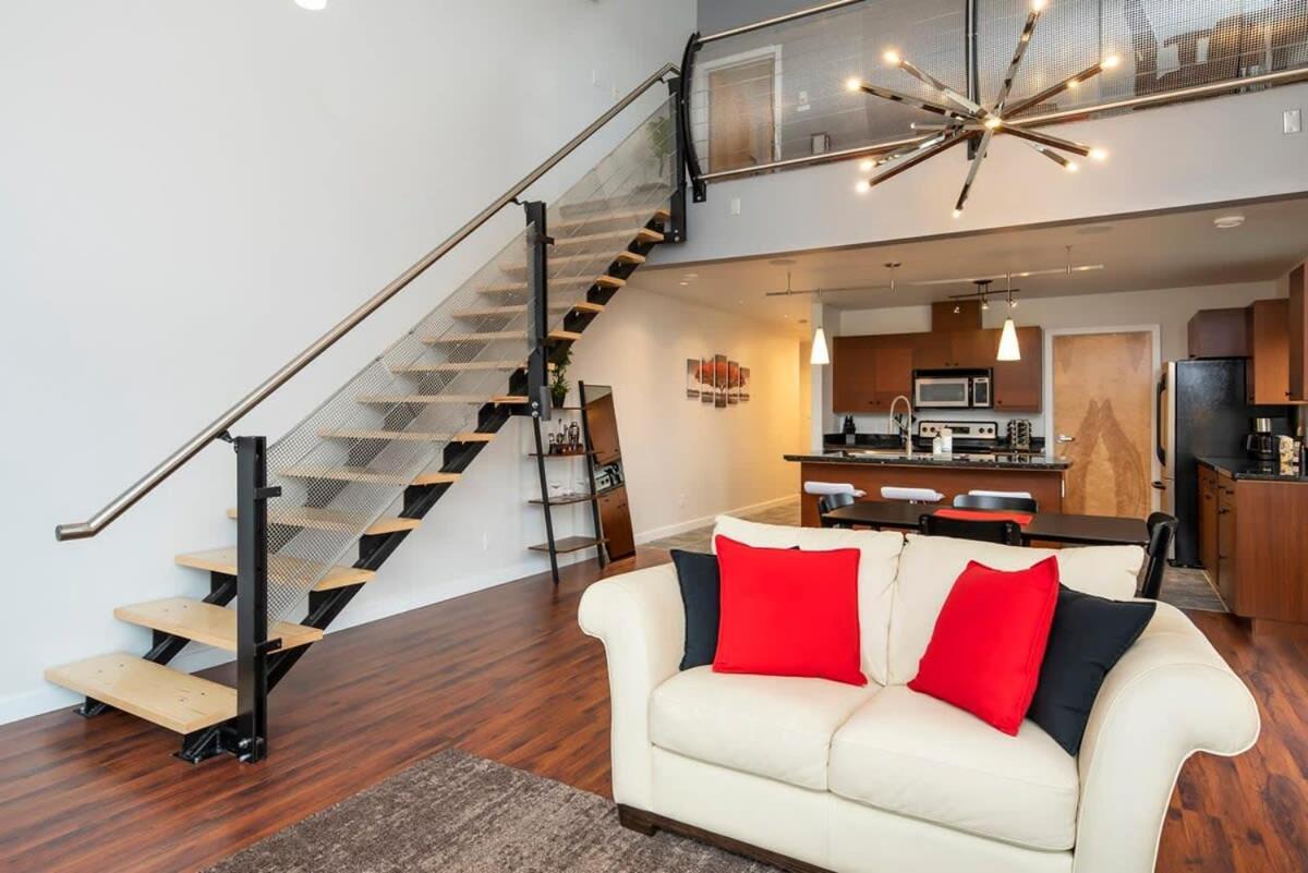 Nn - The Flame - Downtown 1-Bed 2-Bath Villa Whitehorse Exteriör bild