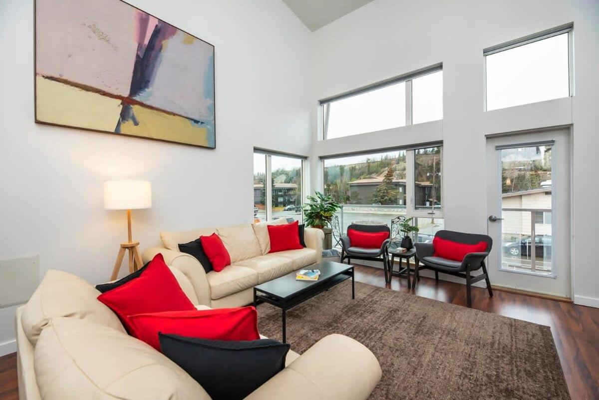 Nn - The Flame - Downtown 1-Bed 2-Bath Villa Whitehorse Exteriör bild
